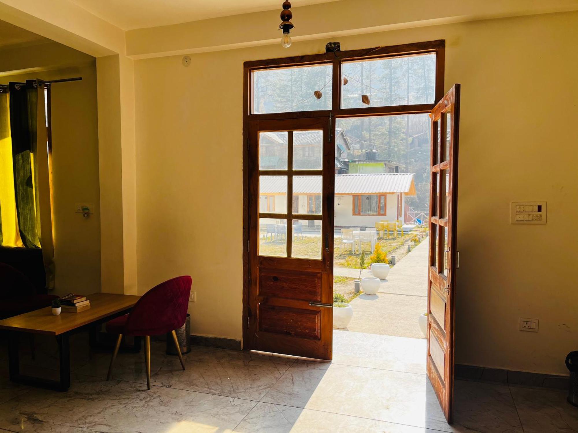 Hotel Adinova Kasol Exterior foto